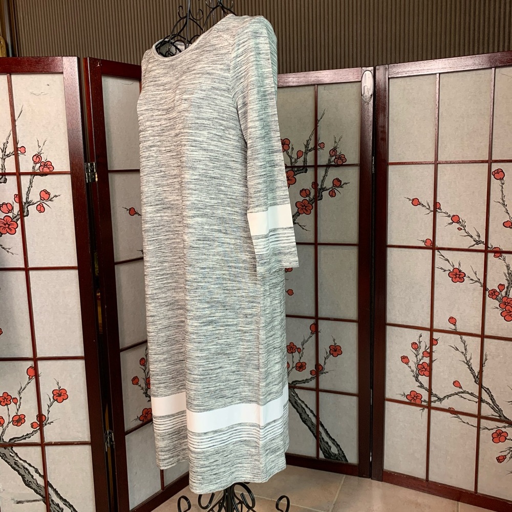 Cute and comfy dress - Picture 2 of 3